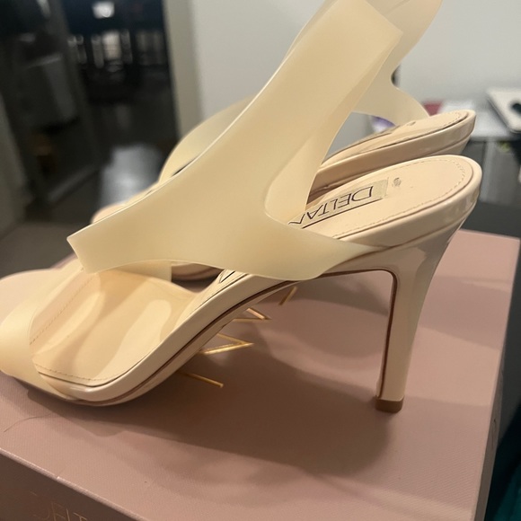 Deltan Sheer Heel - Picture 4 of 5